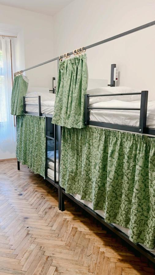Hostel Do-Re-Mi Prague Luaran gambar